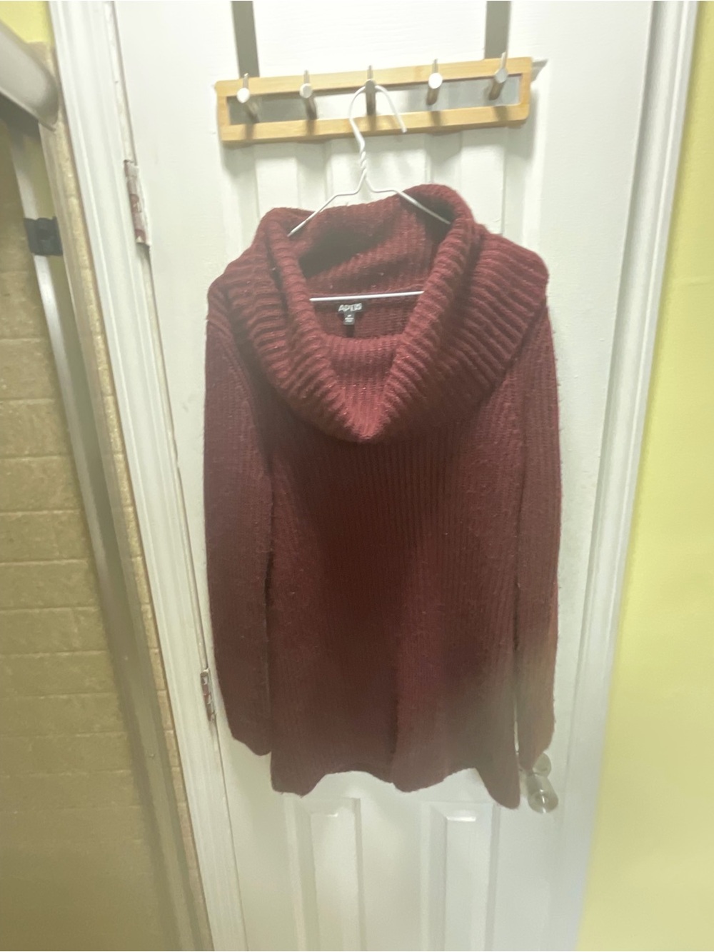 Burgundy Apt. 9 Cowl Neck Sweater Size M